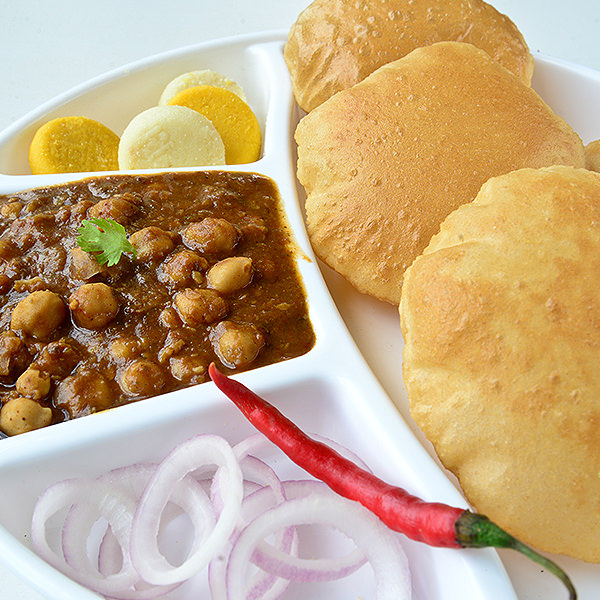 Faadu Chana Poori